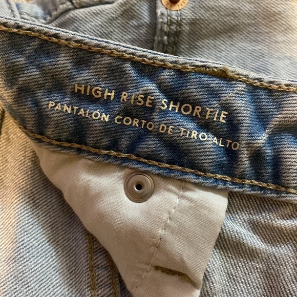 UNIVERSAL Thread Jean shorts Size 2 - Picture 5 of 10